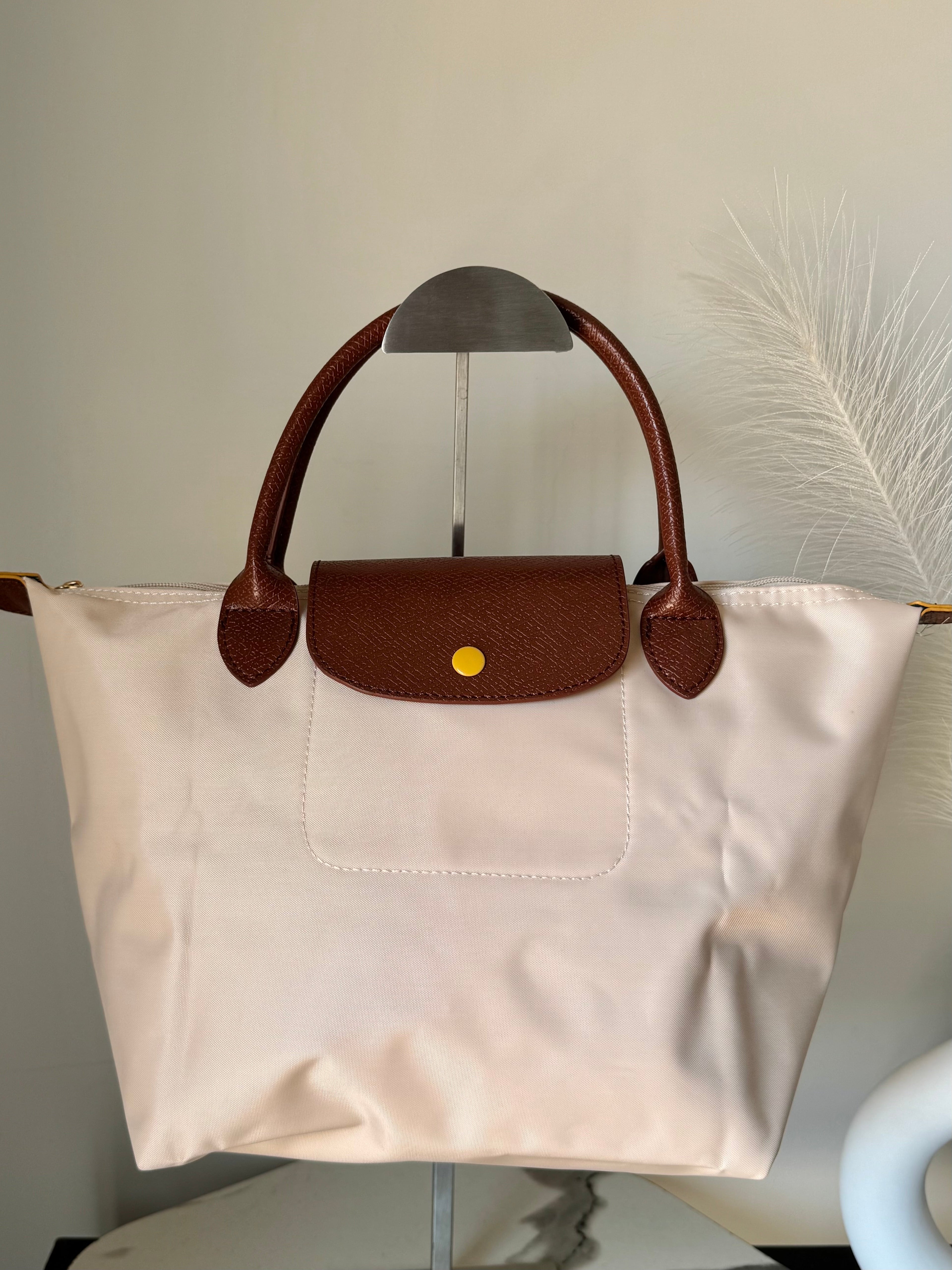 Longchamp Tote MEDIUM - Paper White (NO LOGO)