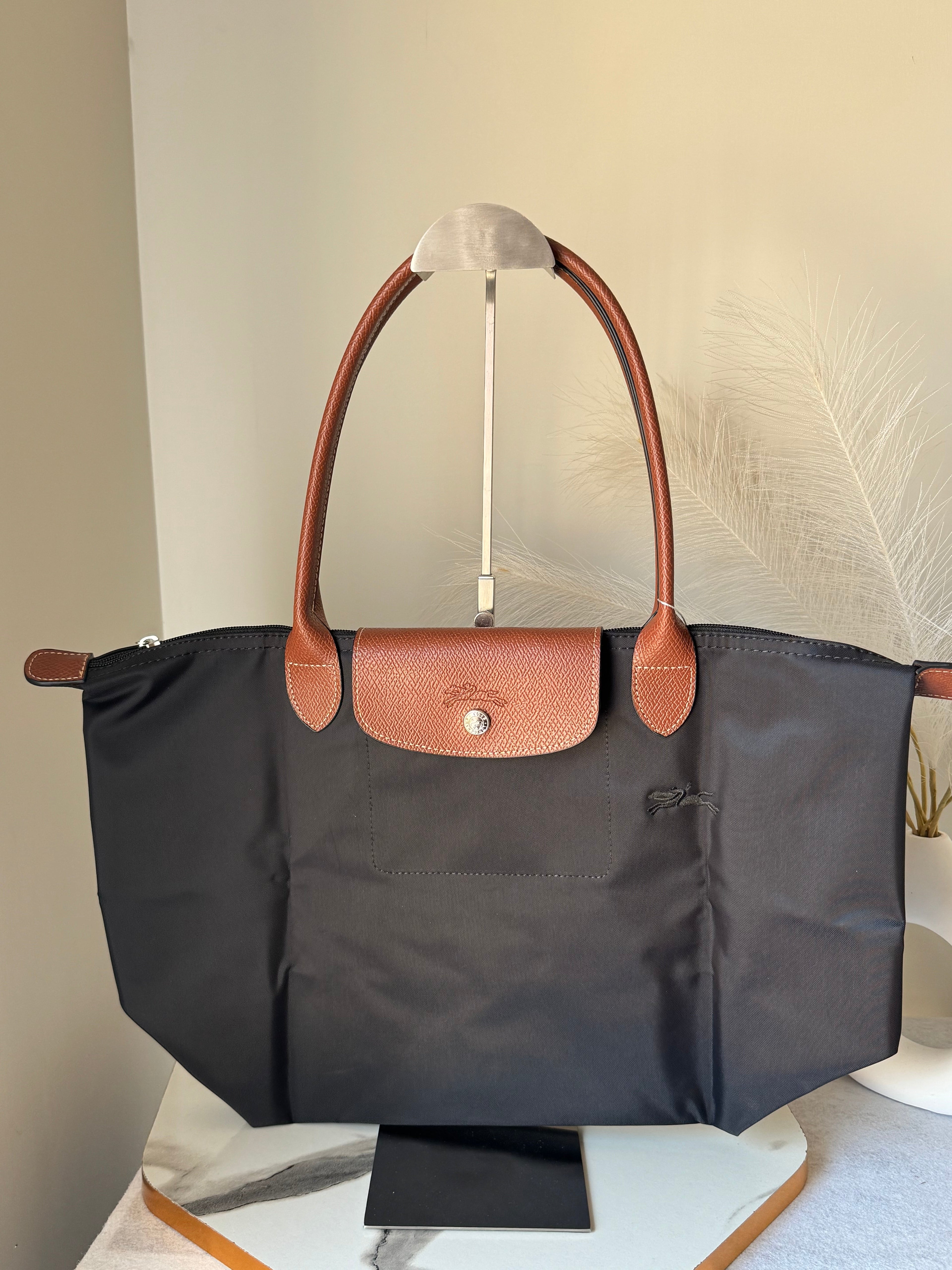 Longchamp Tote LARGE - Black (WITH BRAND LOGO)