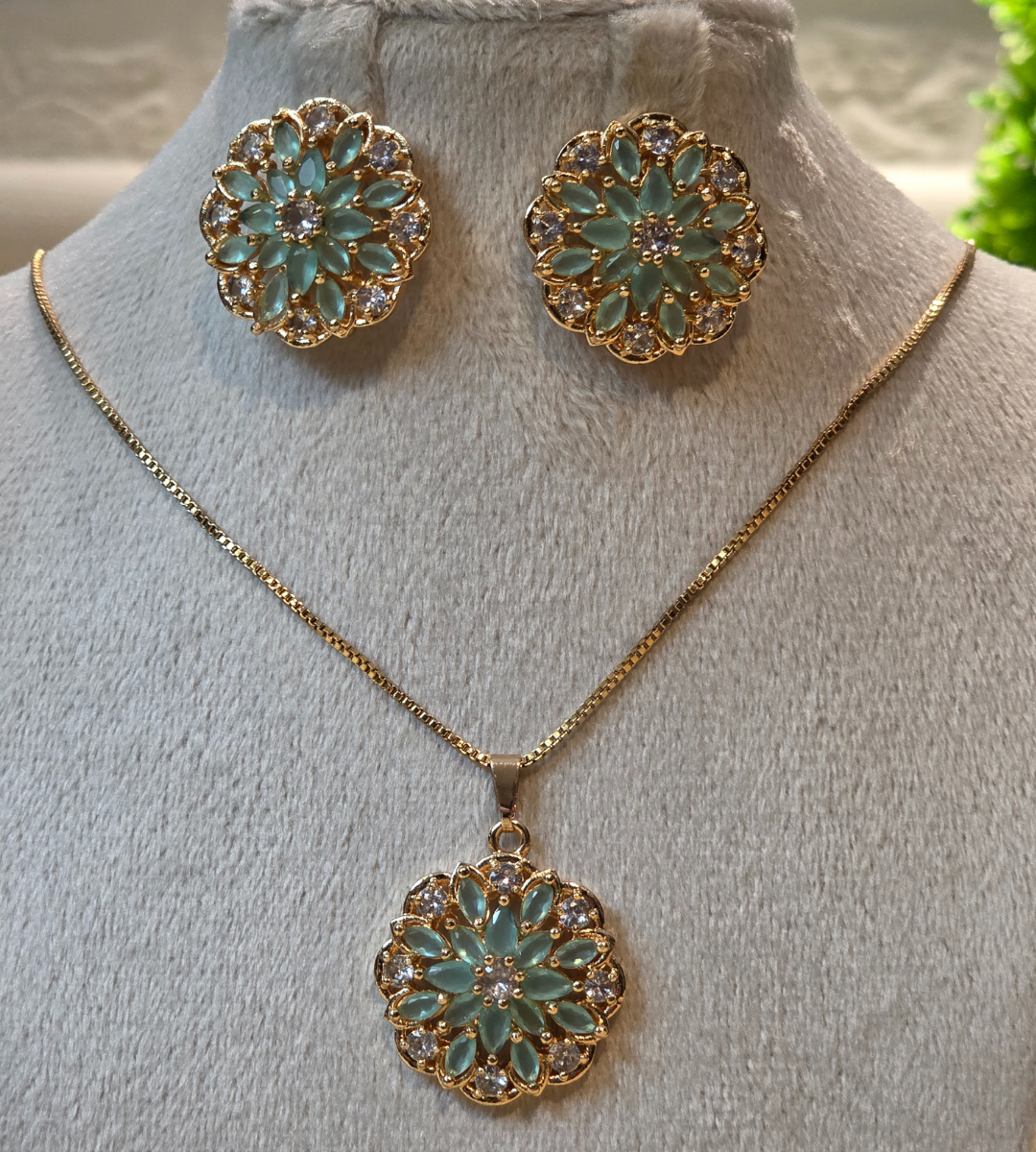 Gold-Plated Floral Pendant and Earring Set (Stone Color= Emerald)