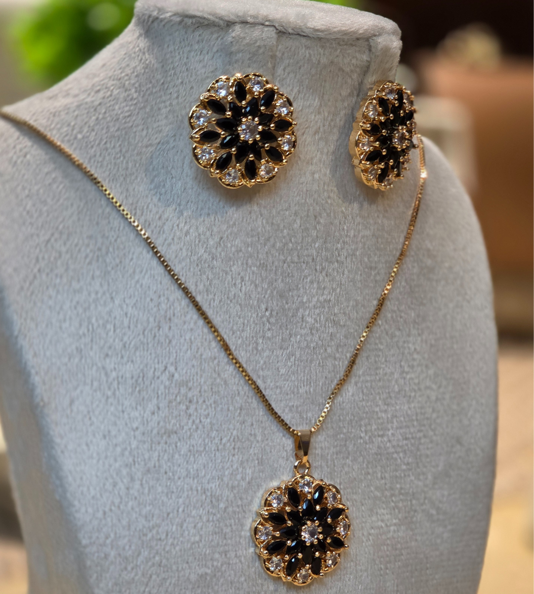 Gold-Plated Floral Pendant and Earring Set (Stone Color= Black)