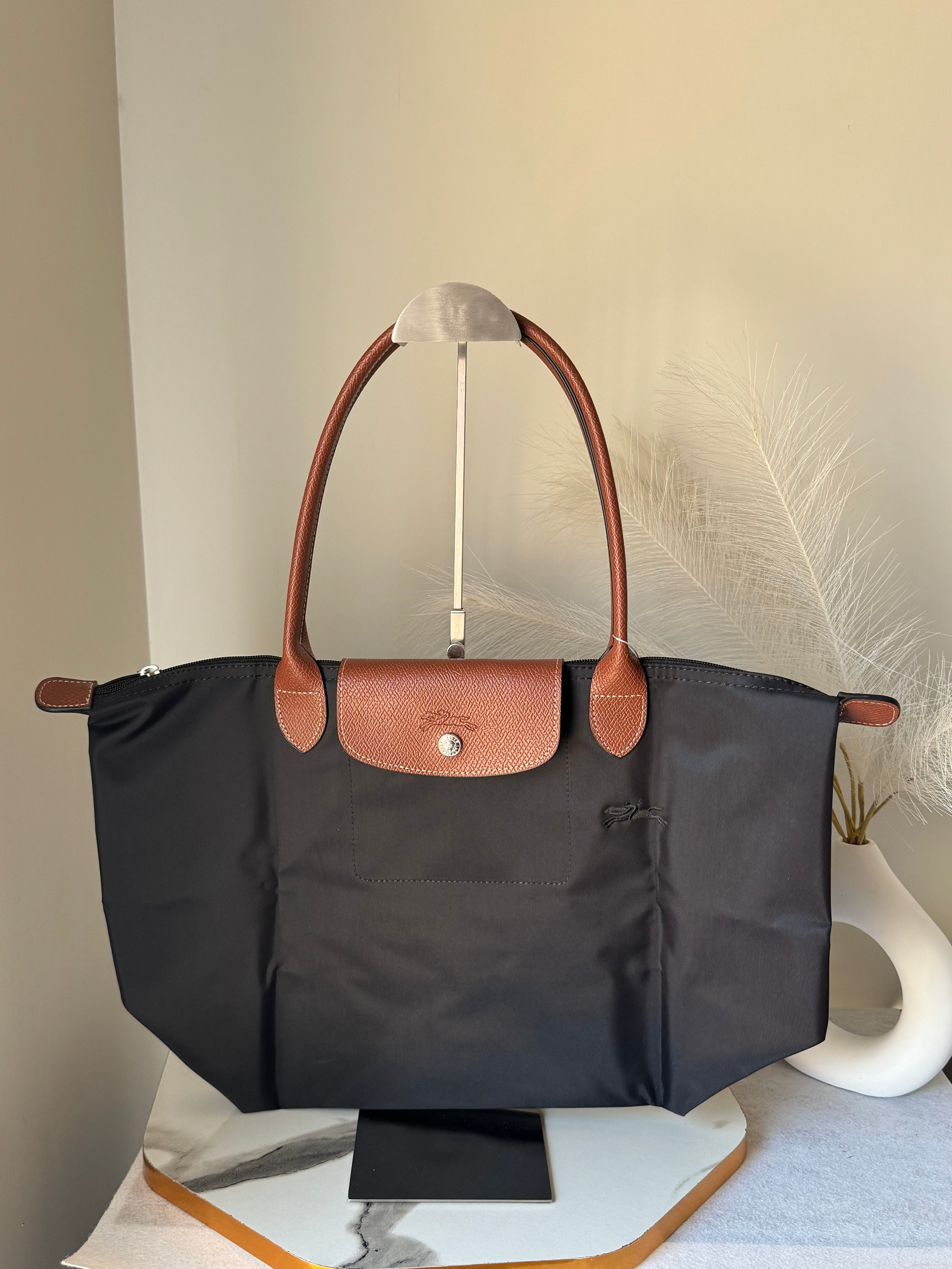Longchamp Tote LARGE - Black (WITH BRAND LOGO)