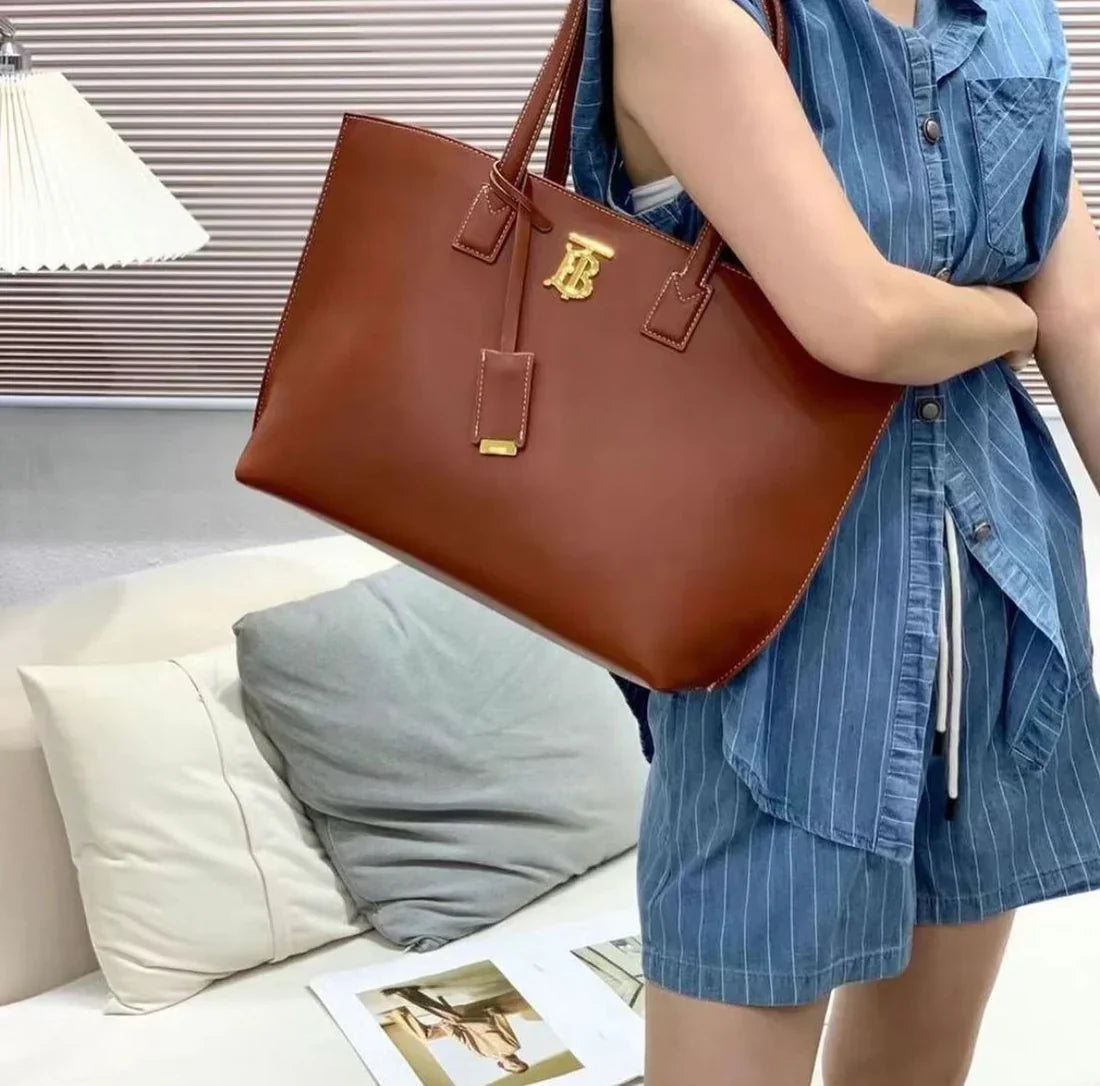 B-U-R-B-E-R-R-Y Women Tote Bag (Brown 1)